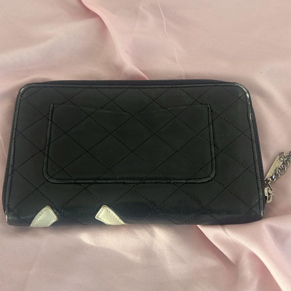 Chanel Black Quilted Leather Wallet RARE VINTAGE HOT PINK INTERIOR - Picture 3 of 4